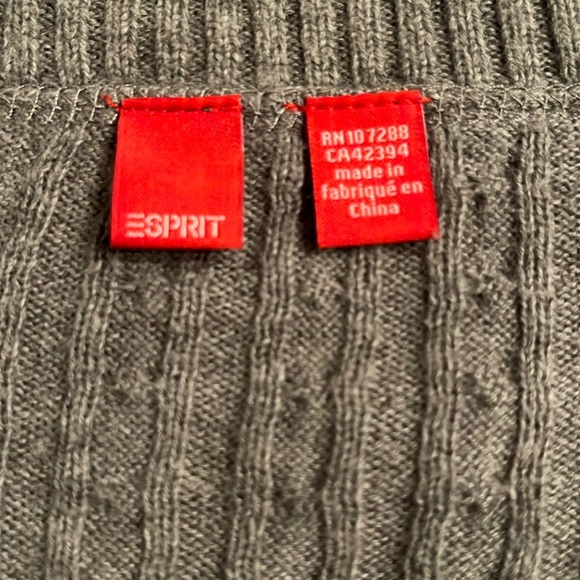 ESPRIT Classic Scoop Neck Grey Cotton and Cashmere Sweater. Size Small. - Picture 7 of 9